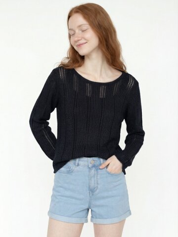 퓨어 코튼 보트넥 펀칭 니트 스웨터 연베이지 블랙