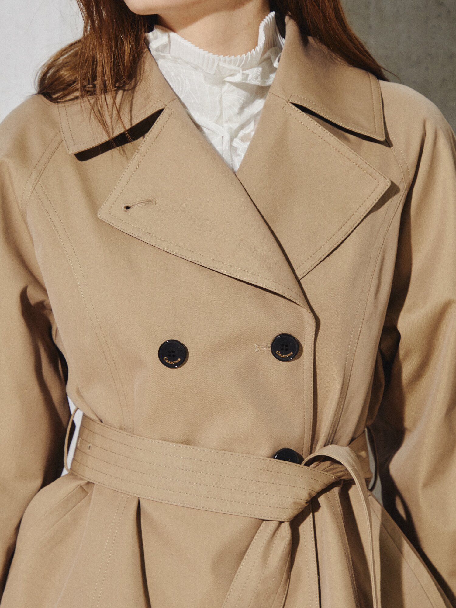 클래식 벨티드 플레어 숏 트렌치 (BEIGE)