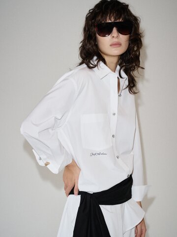 시그니처 레터링 포인트 오버 셔츠 (WHITE)