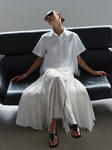 모던 백 플리츠 레이어드 블라우스 