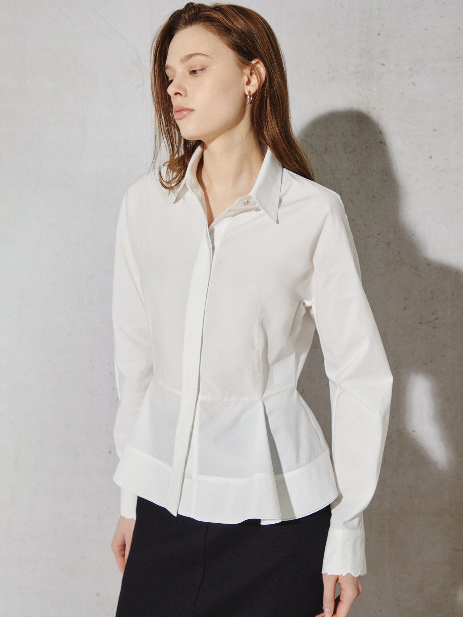 컨투어 페플럼 패널 블라우스 탑 (OFF WHITE)