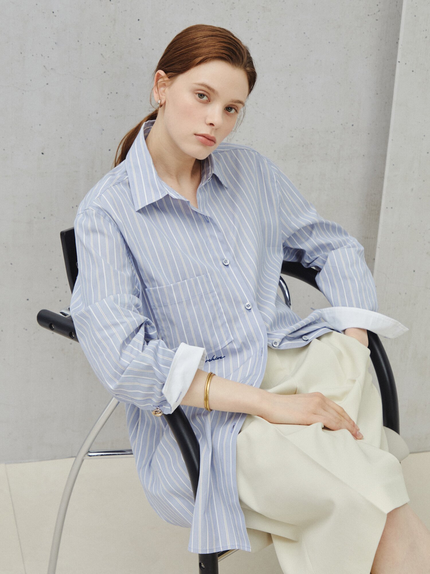 시그니처 레터링 포인트 오버 셔츠 (STRIPE BLUE)