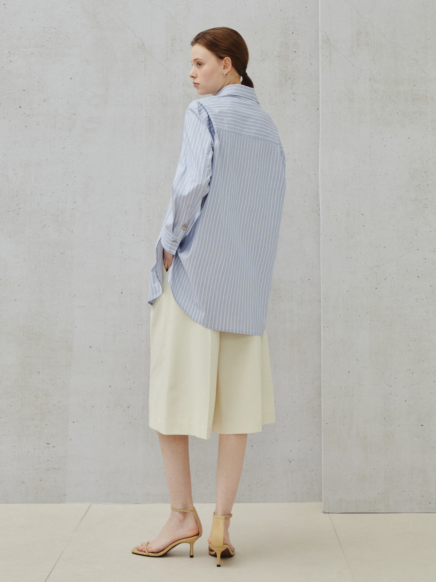 시그니처 레터링 포인트 오버 셔츠 (STRIPE BLUE)