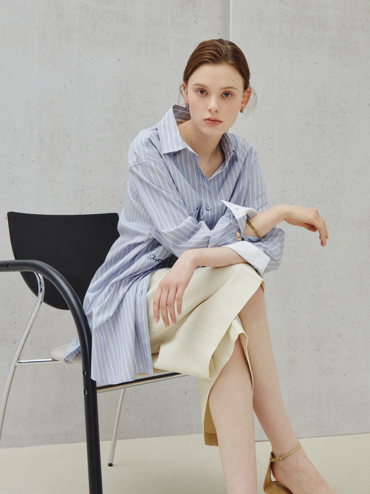 시그니처 레터링 포인트 오버 셔츠 (STRIPE BLUE)