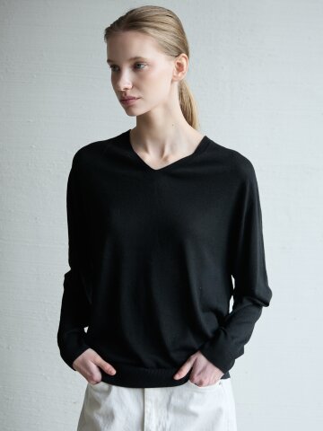 Wholegarment Wool V-Neck Knit_Black