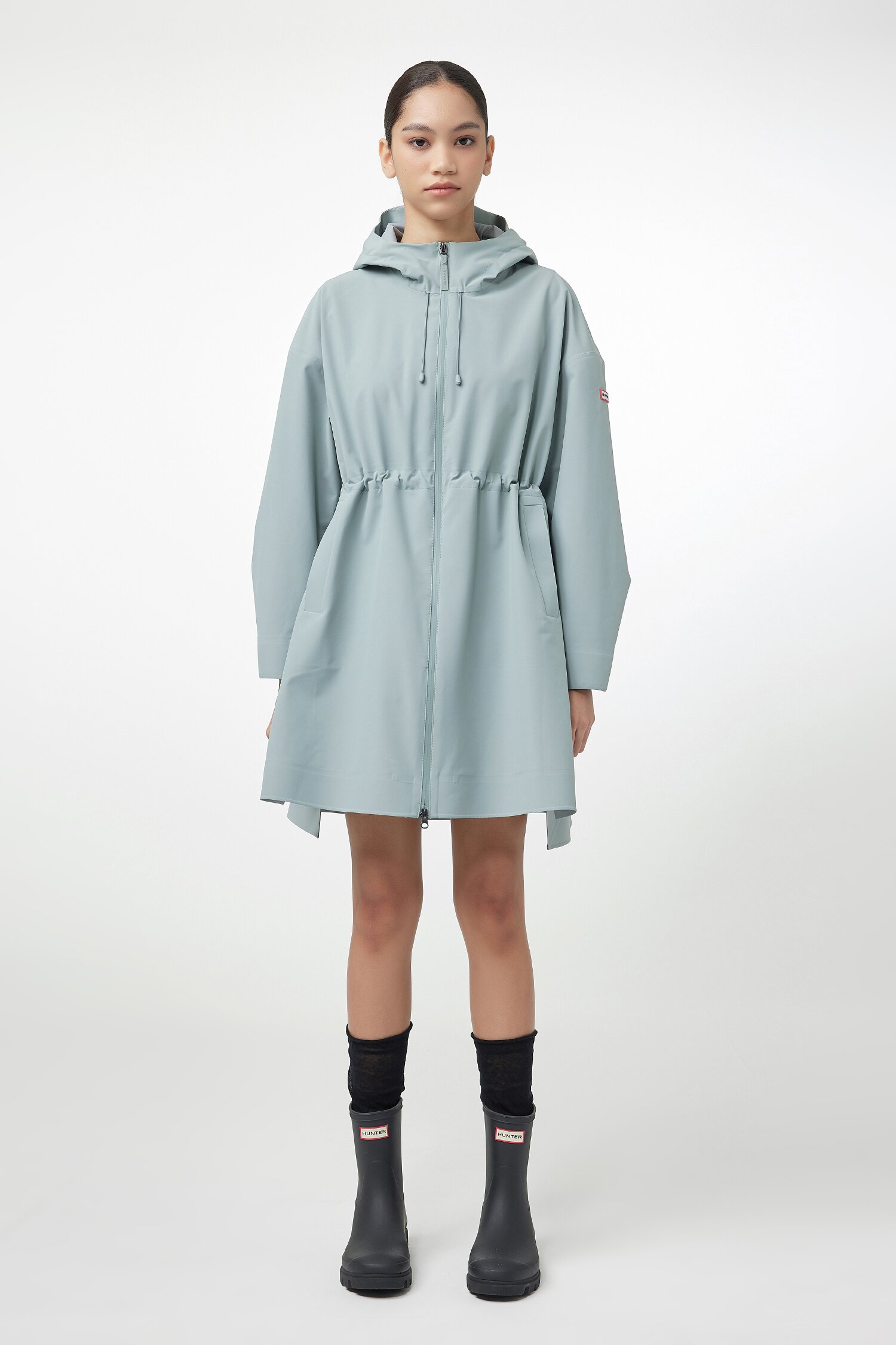 [WOMEN] 플레이 에센셜 웨더 자켓 - 라이트카키 HEW0004AJZLKH