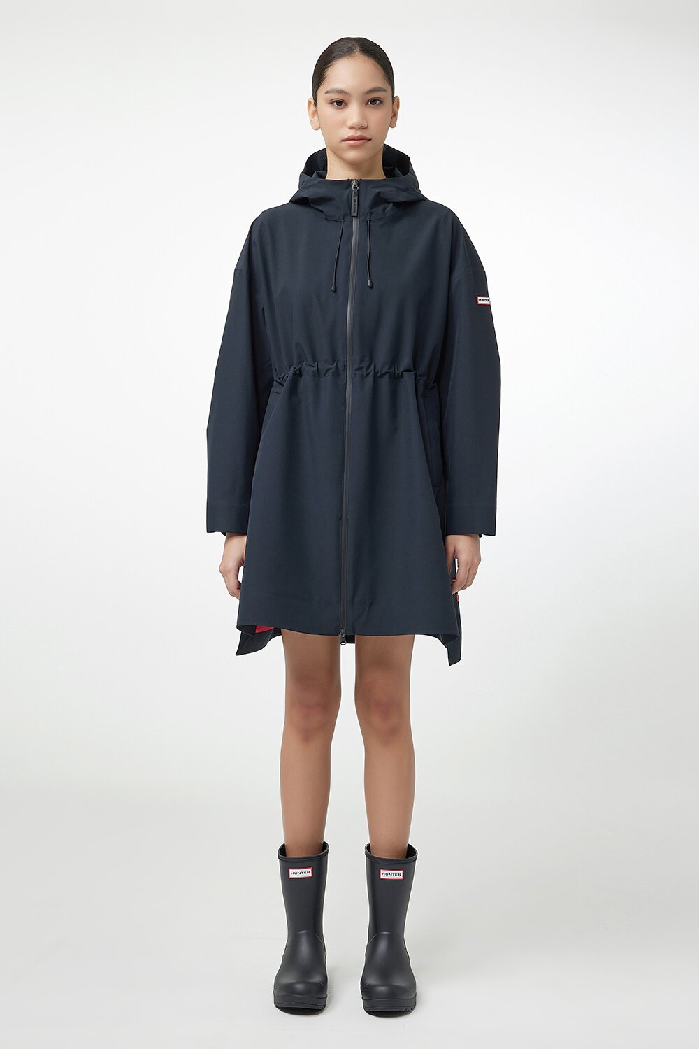 [WOMEN] 플레이 에센셜 웨더 자켓 - 블랙 HEW0004AJZBLK