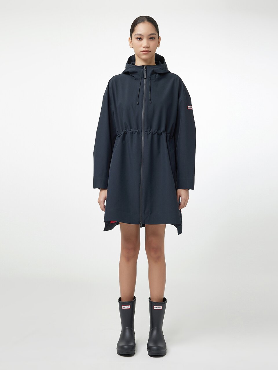 [WOMEN] 플레이 에센셜 웨더 자켓 - 블랙 HEW0004AJZBLK