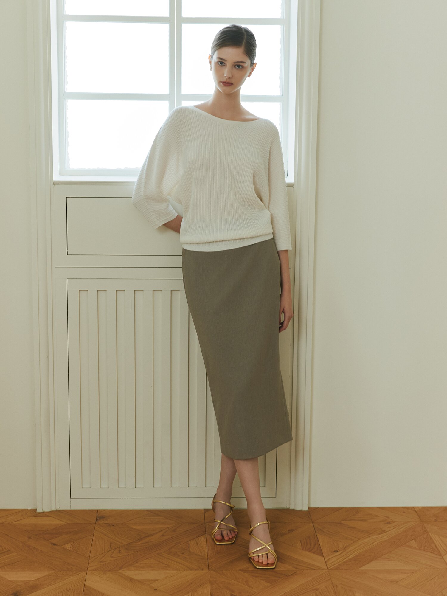 홀가먼트 돌먼 슬리브 풀오버 니트 (IVORY)