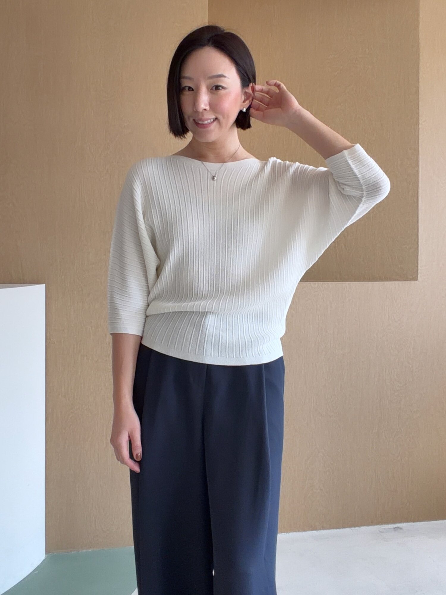 홀가먼트 돌먼 슬리브 풀오버 니트 (IVORY)