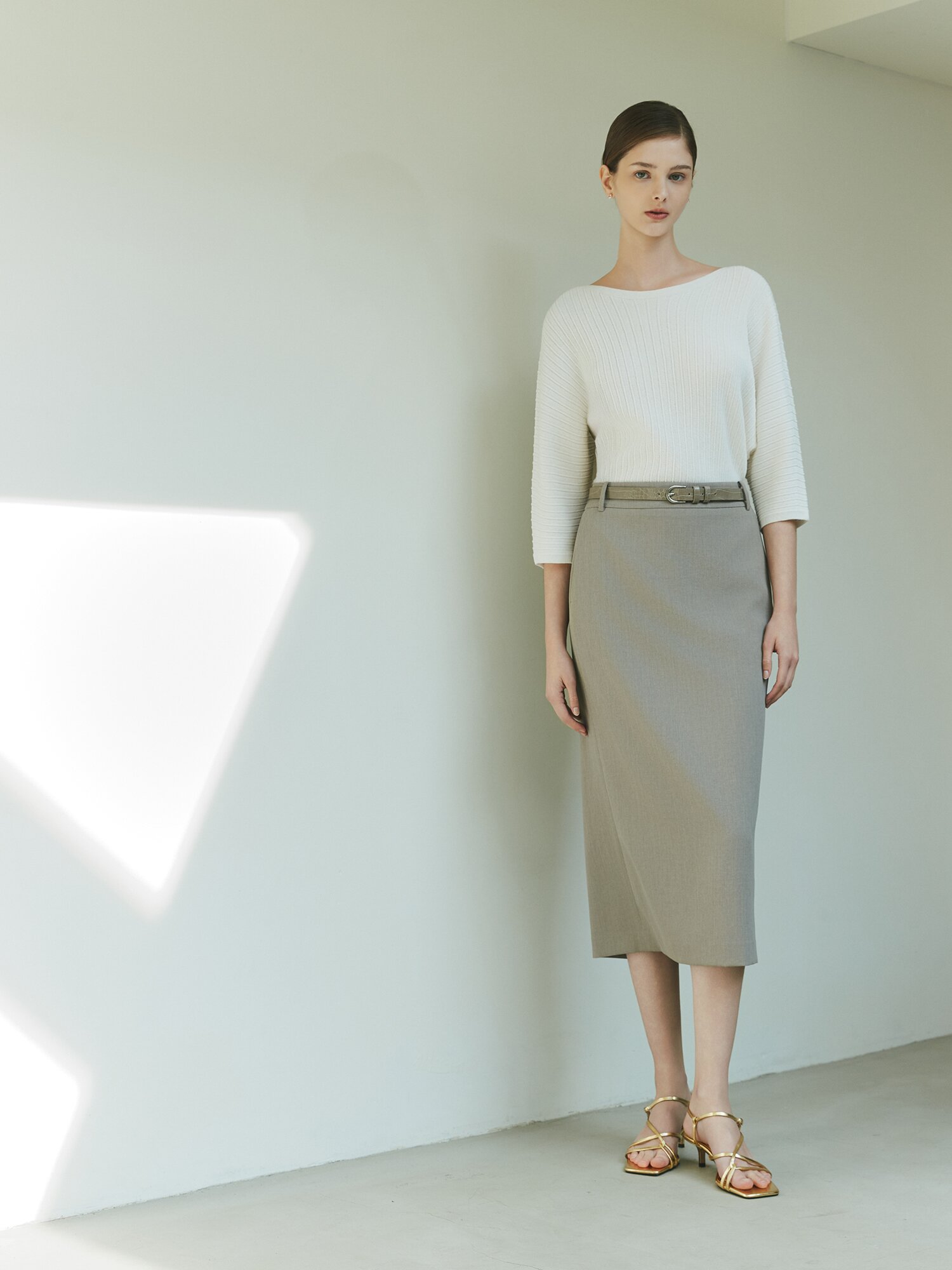 홀가먼트 돌먼 슬리브 풀오버 니트 (IVORY)