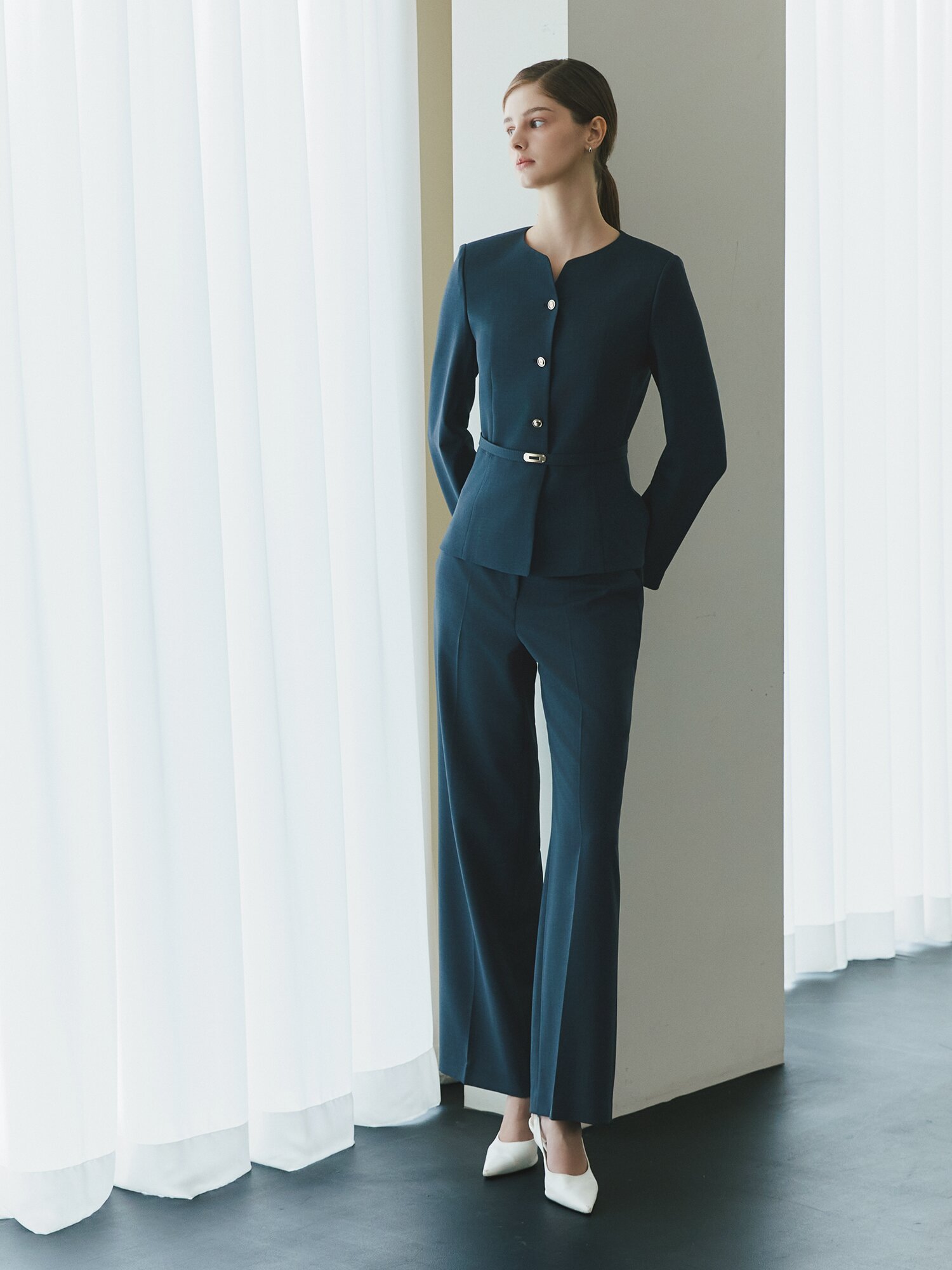 메탈 장식 세미 부츠컷 팬츠 (MELANGE NAVY)