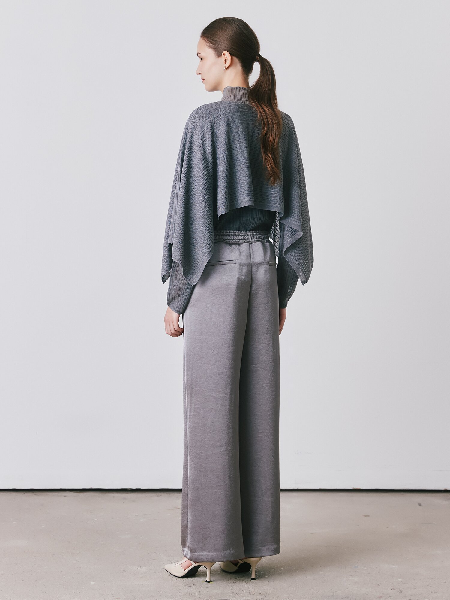 메탈 장식 스트링 밴딩 와이드 팬츠 (GREY)