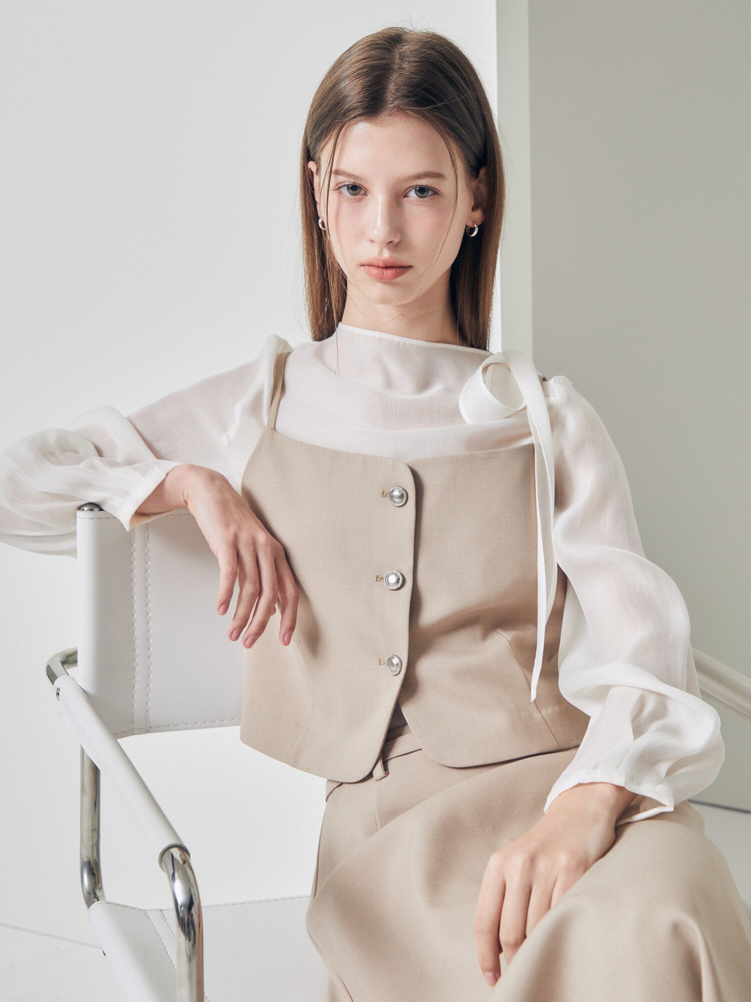 뷔스티에 탑 + 벨티드 A라인 스커트 세트 (BEIGE)