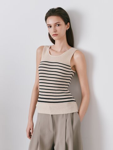 코튼 홀가먼트 슬리브리스 니트 