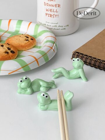 데데리트 요염한 귀여운 개구리 수저받침 도자기 세라믹 숟가락 젓가락 받침 주방 인테리어 소품 자취 집들이 재미 쓸데없는 웃긴 생일 친구 우정 커플 선물
