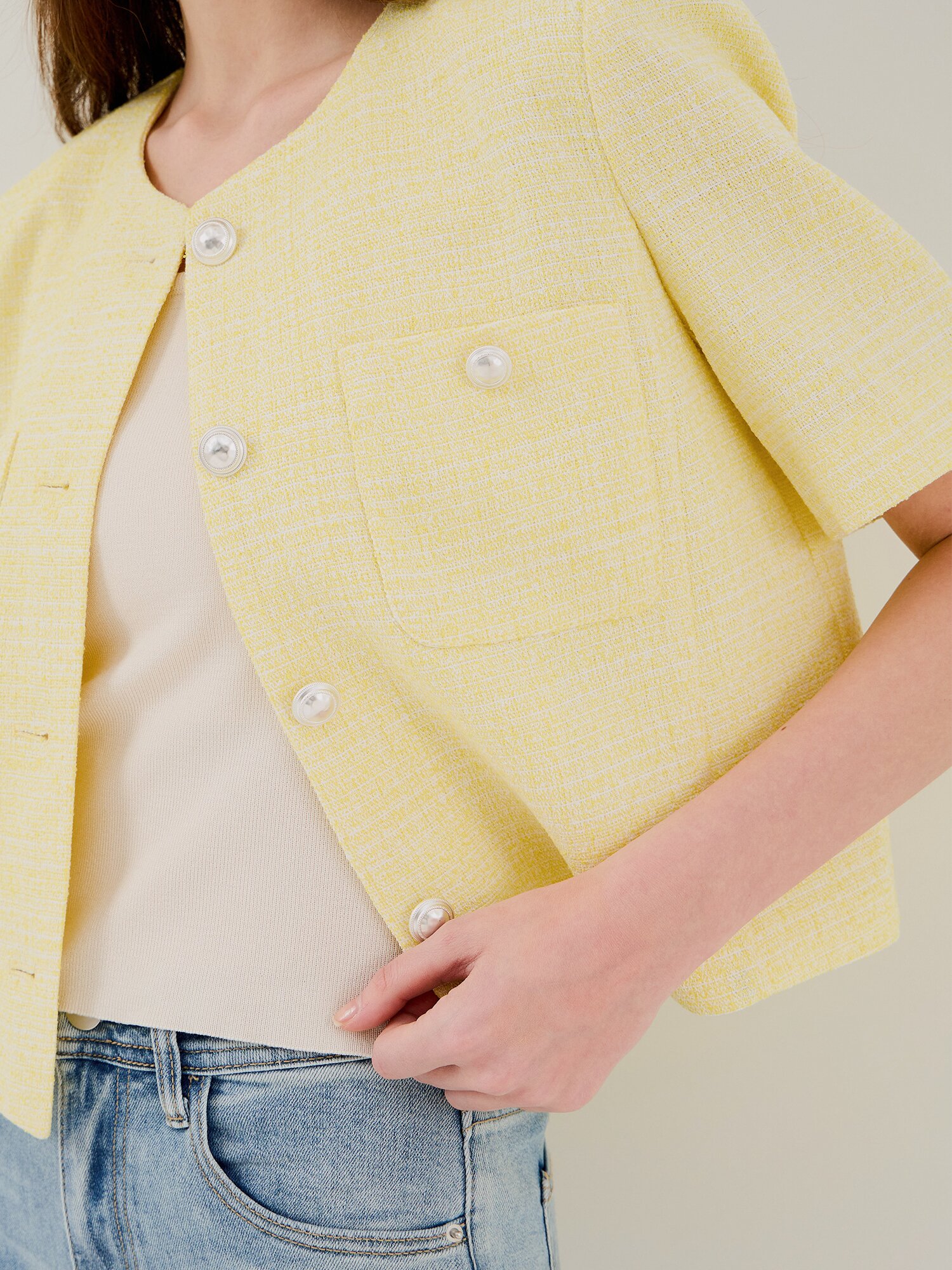 트위드 포켓 라운드넥 크롭 재킷 (YELLOW)