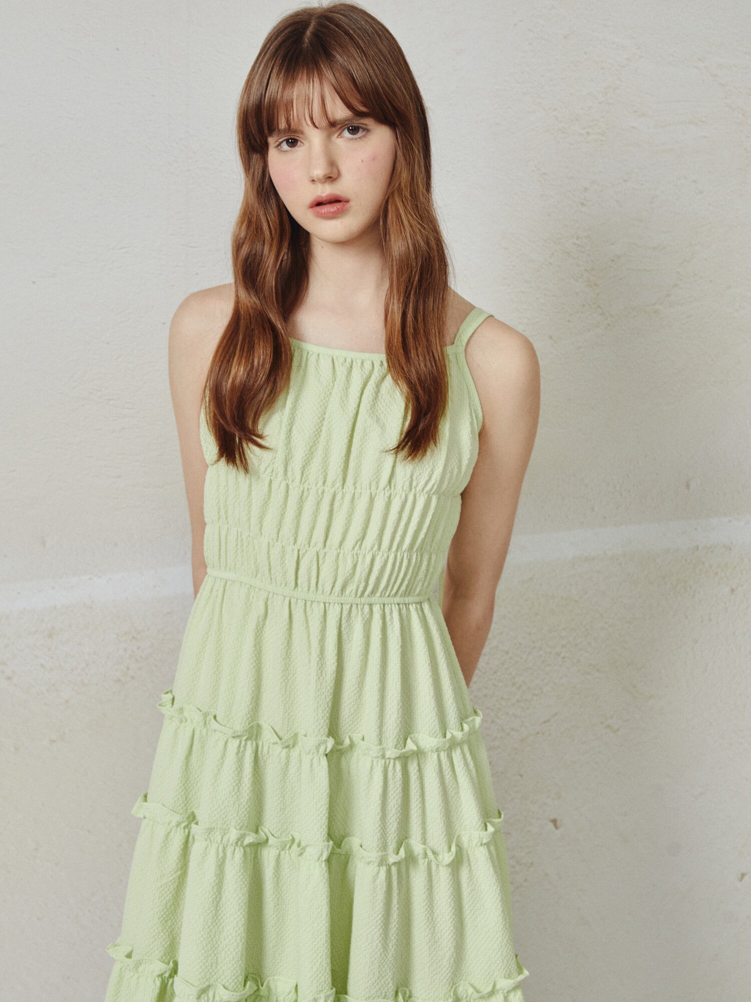 프릴 슬리브리스 롱 원피스 (LIME)