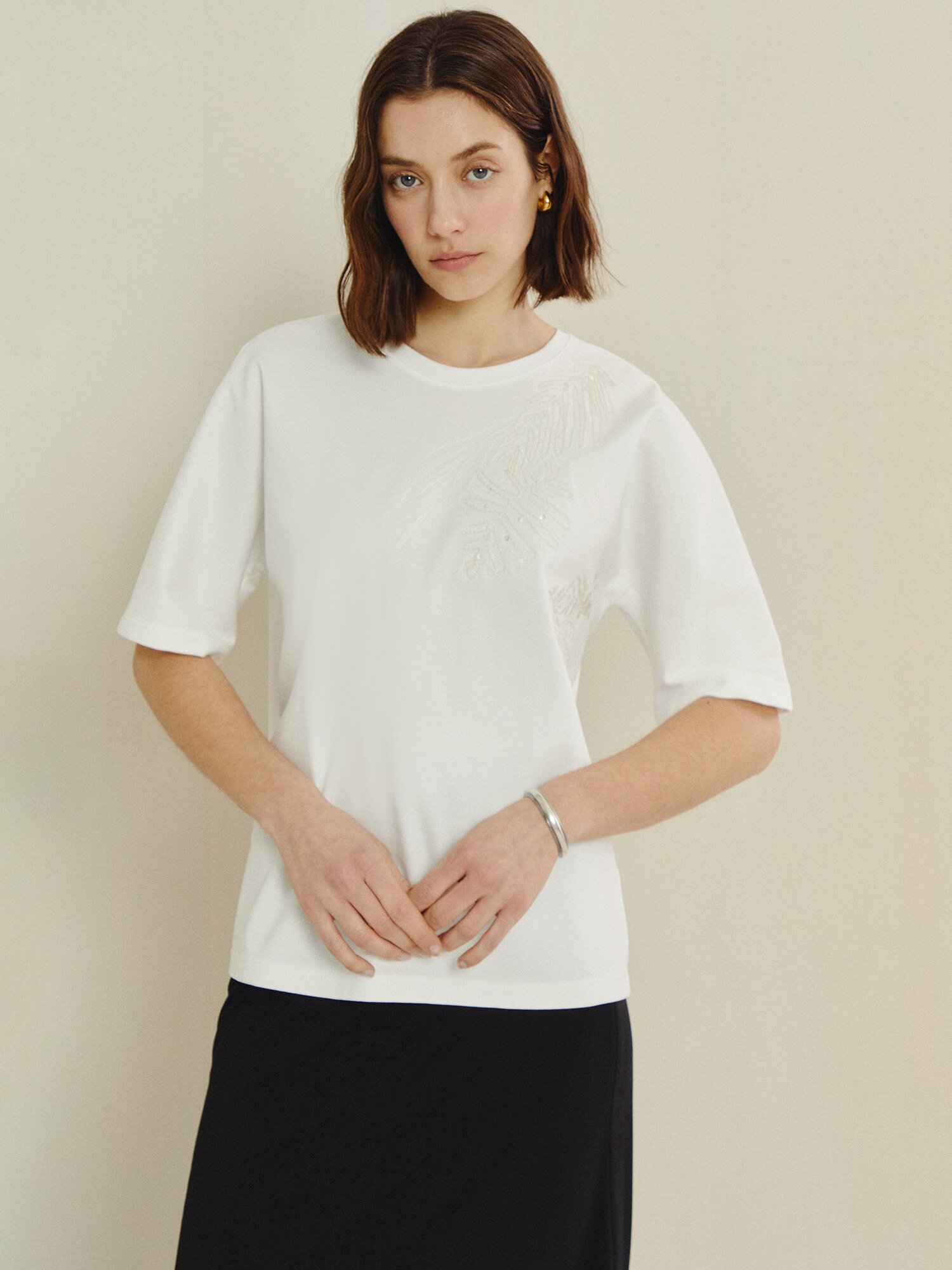 보타닉 비딩 포인트 코튼 티셔츠 (WHITE)