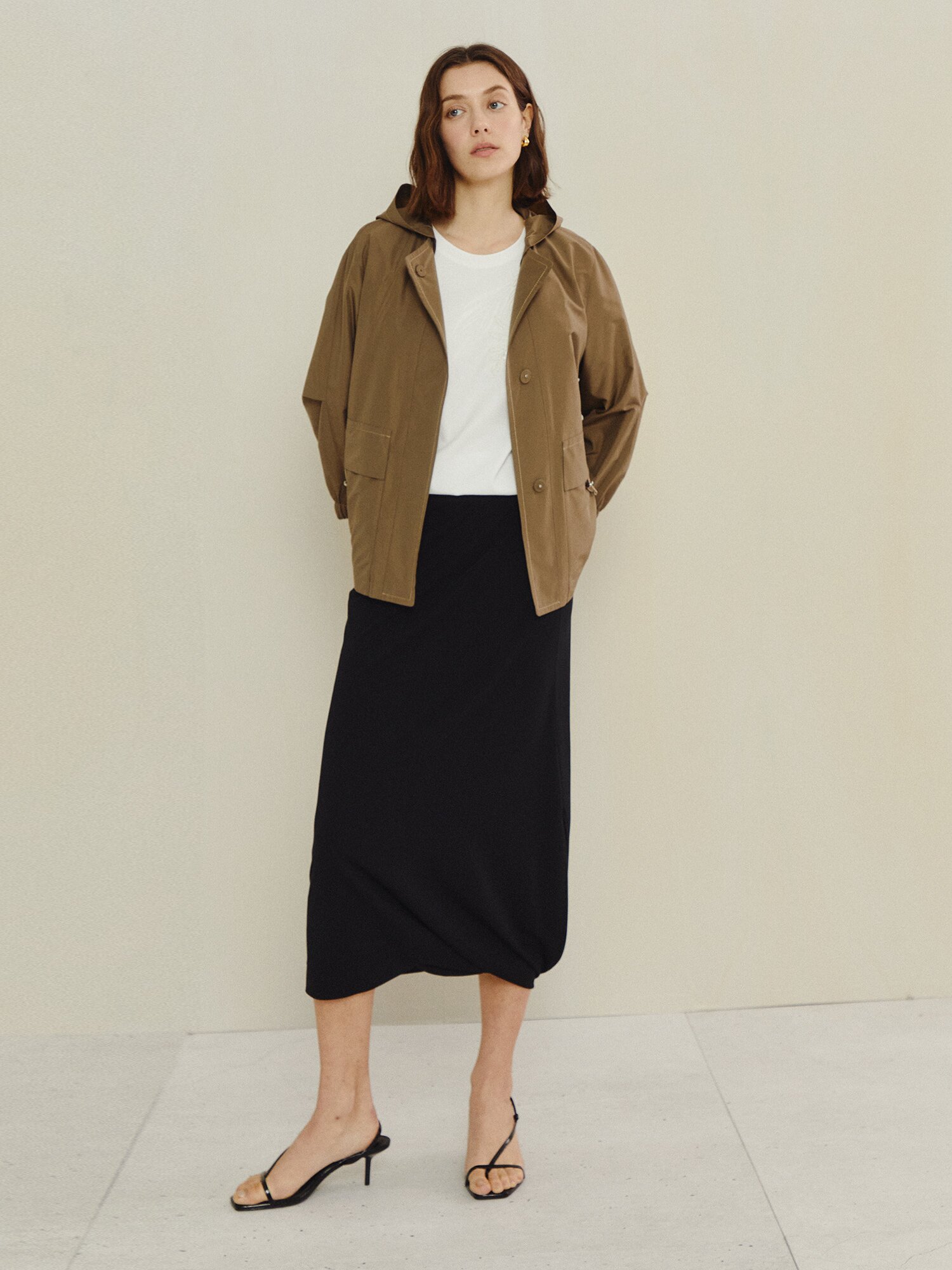 보타닉 비딩 포인트 코튼 티셔츠 (WHITE)