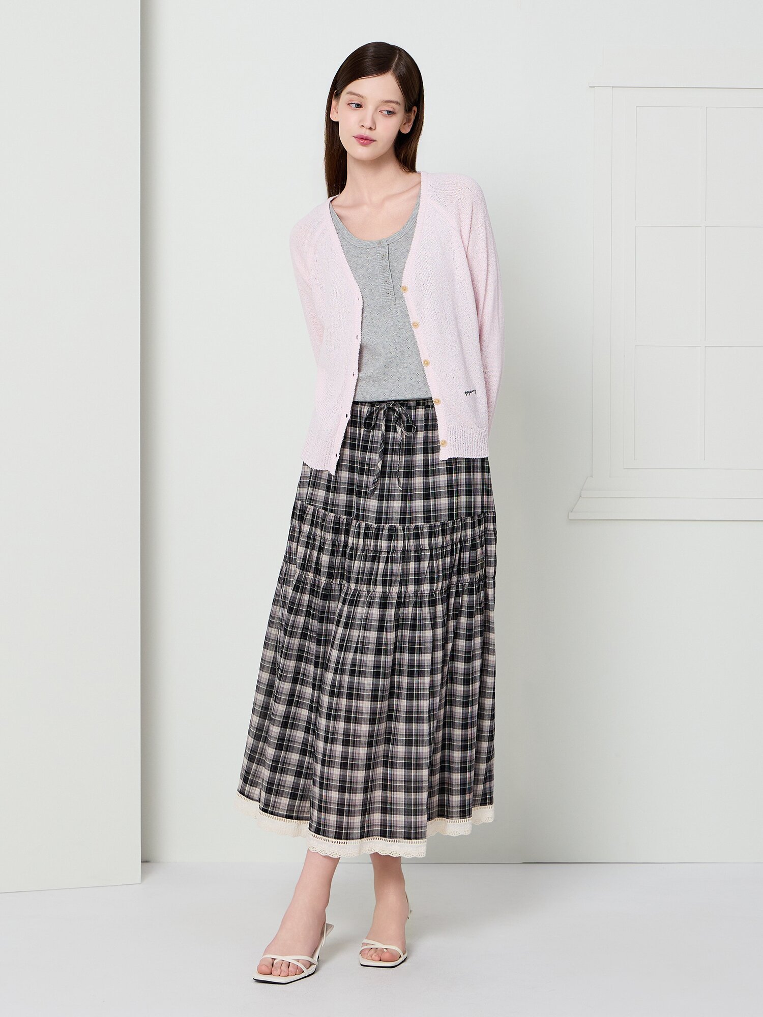 부클 레터링 자수 브이넥 가디건 (PINK)