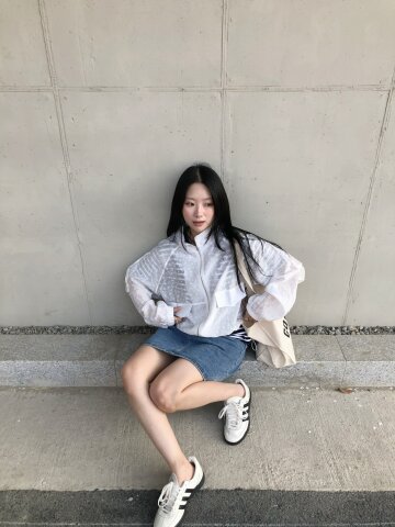 플라워 패턴 하이넥 점퍼 