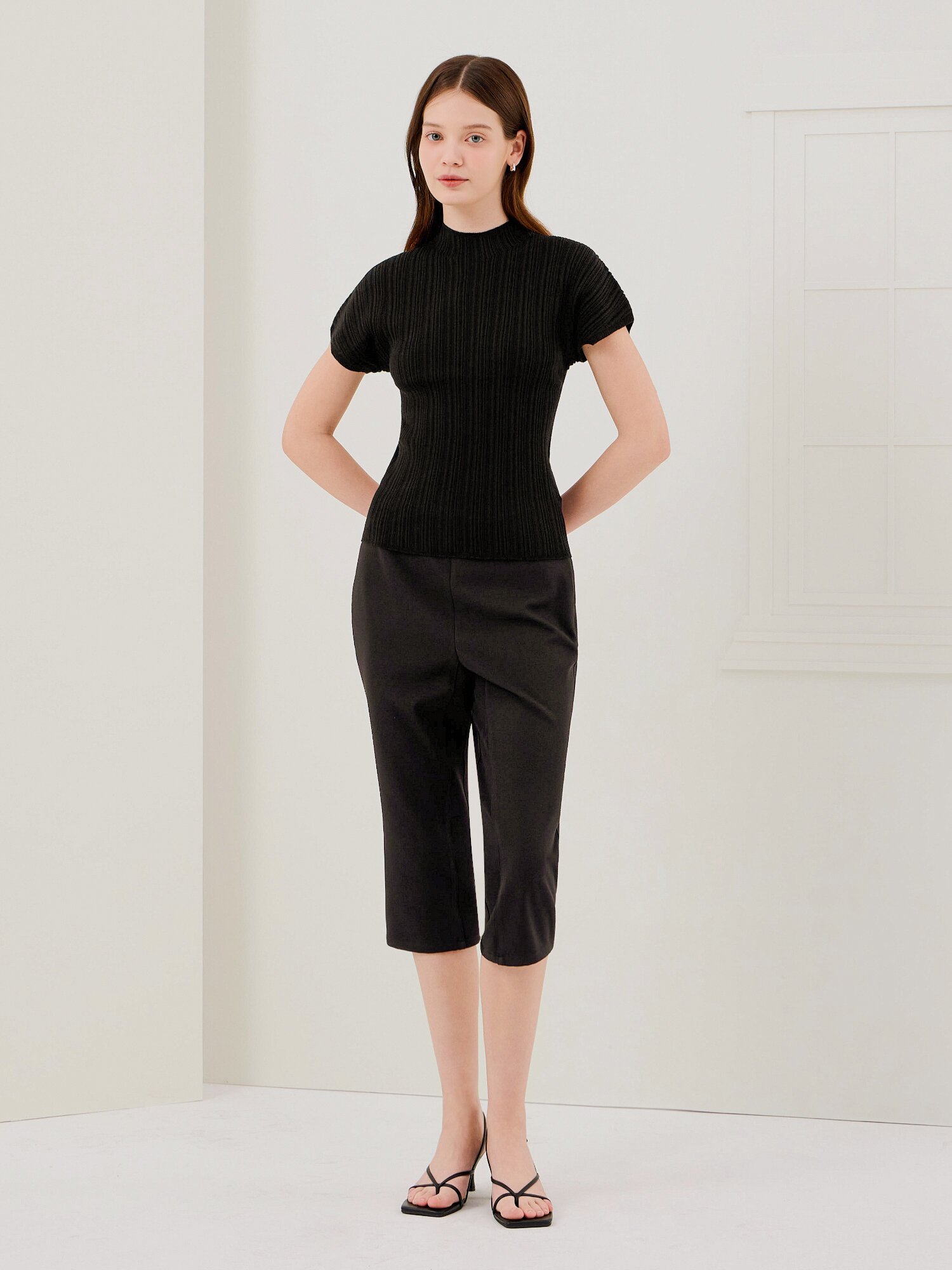 골지 돌먼 하프넥 풀오버 니트 (BLACK)