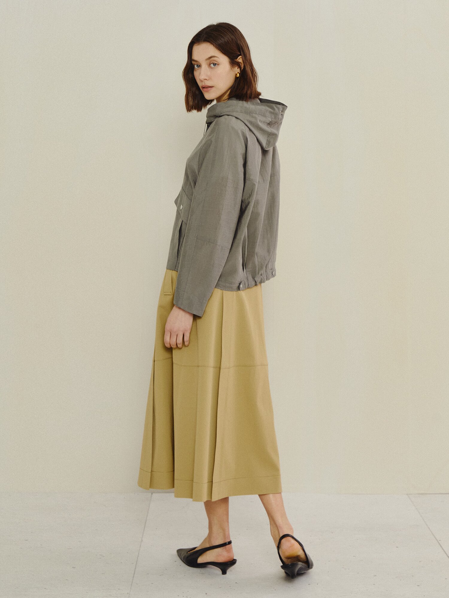 에센셜 우드 스트링 라이트 점퍼 (GREY)