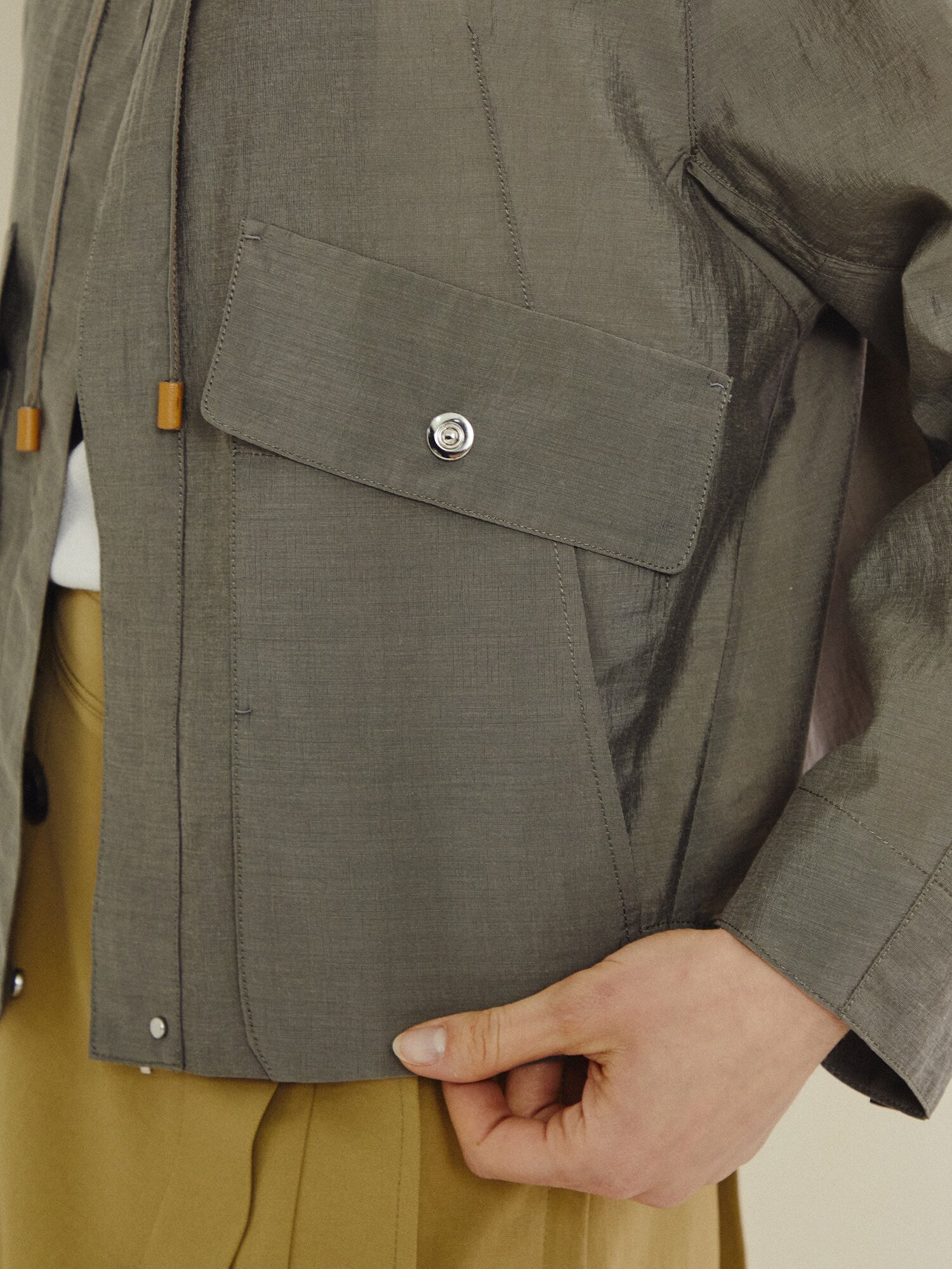 에센셜 우드 스트링 라이트 점퍼 (GREY)