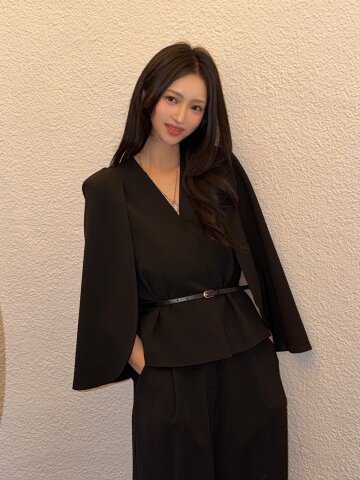 르제로 케이프 자켓 / 블랙
