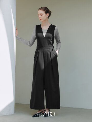 르제로 브이넥 오버롤 / 블랙
