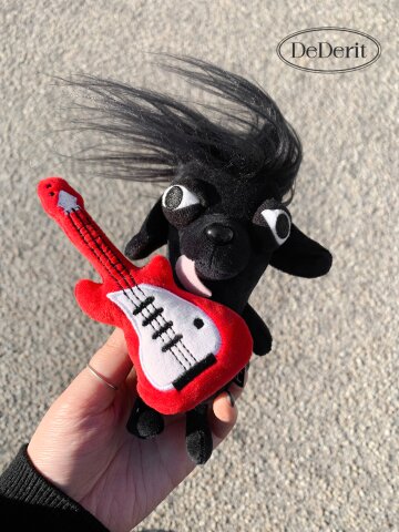 데데리트 귀여운 동물 강아지 기타치는 블랙 치와와 인형 키링 가방 웃긴 재밌는 열쇠고리 생일 친구 우정 커플 쓸데없는 선물