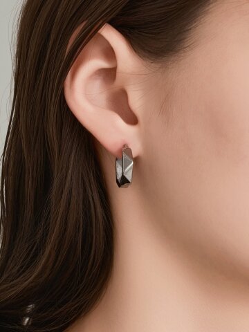 볼드 엣지 원터치 귀걸이 LMSTEE015
