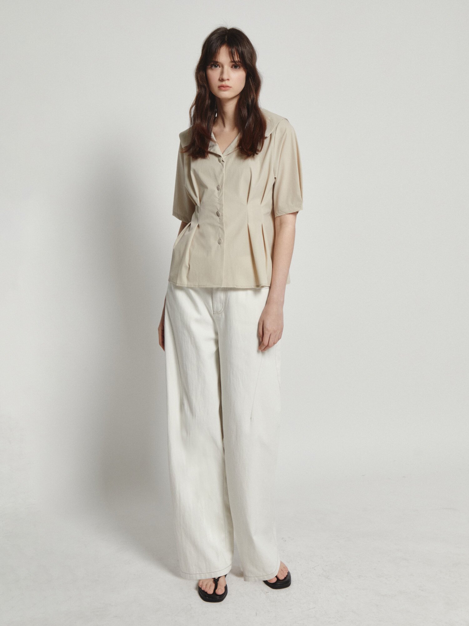 오픈 세일러 칼라 블라우스 (BEIGE)