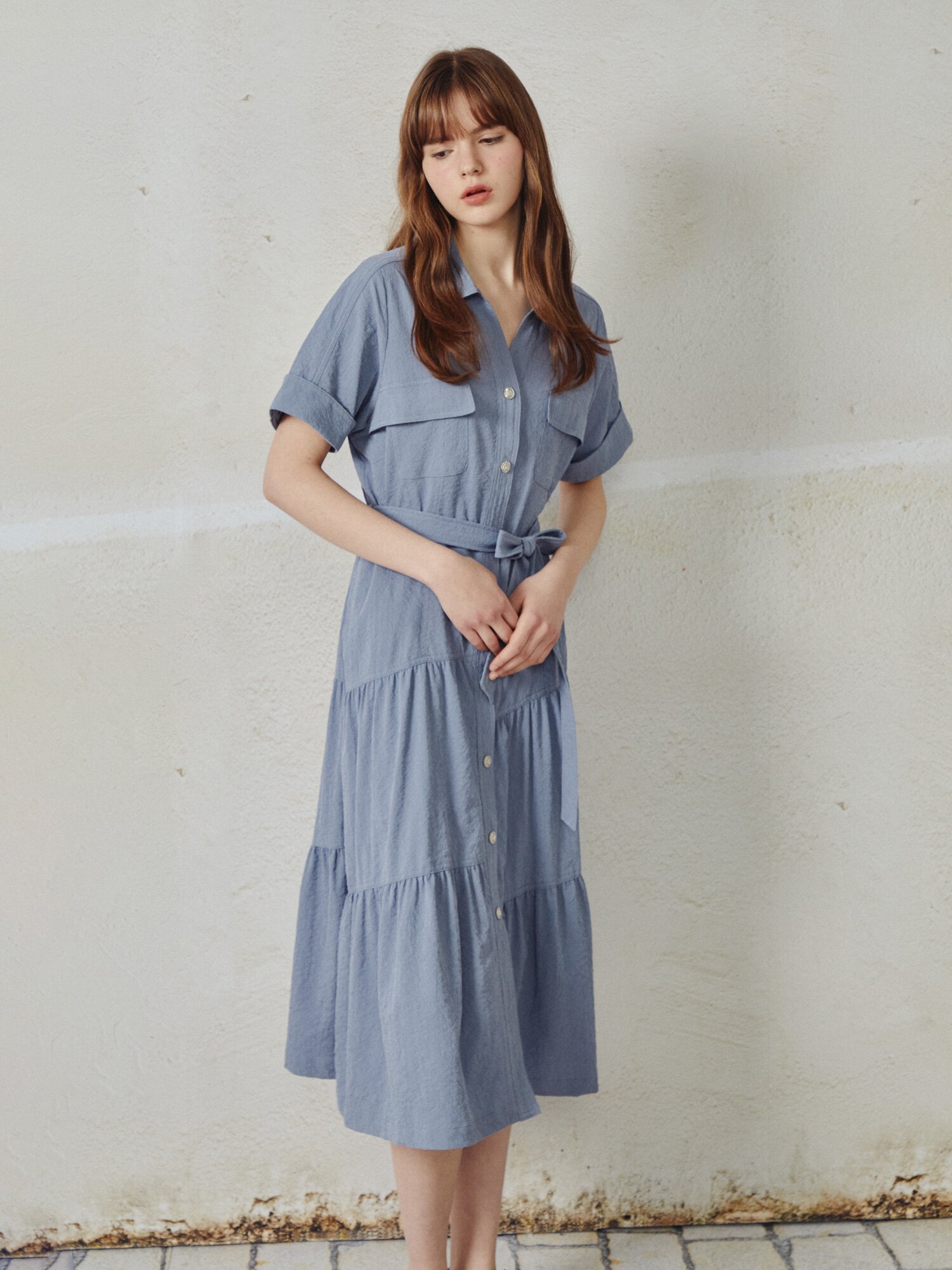 벨티드 셔링 플레어 원피스 (BLUE)