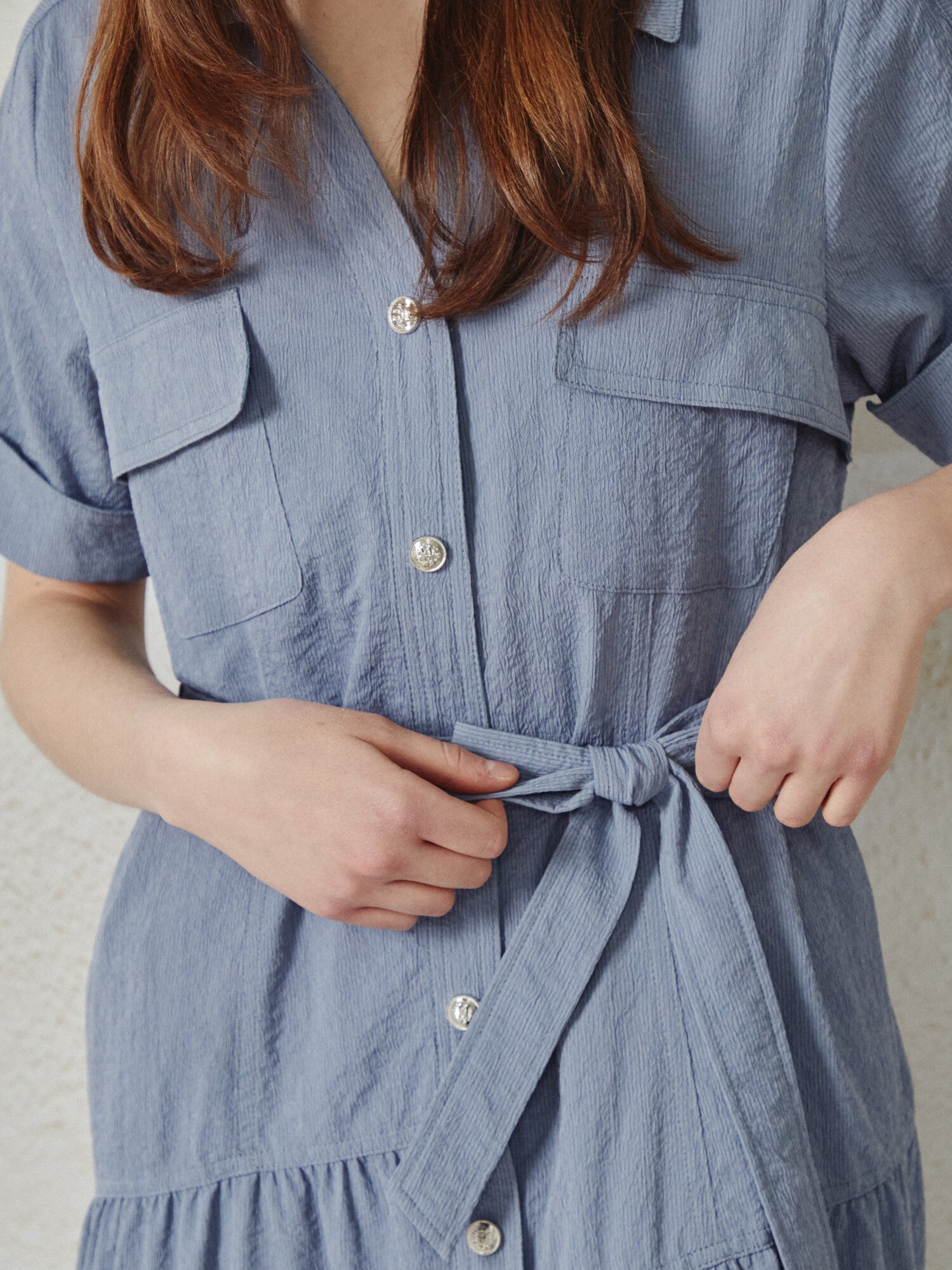 벨티드 셔링 플레어 원피스 (BLUE)