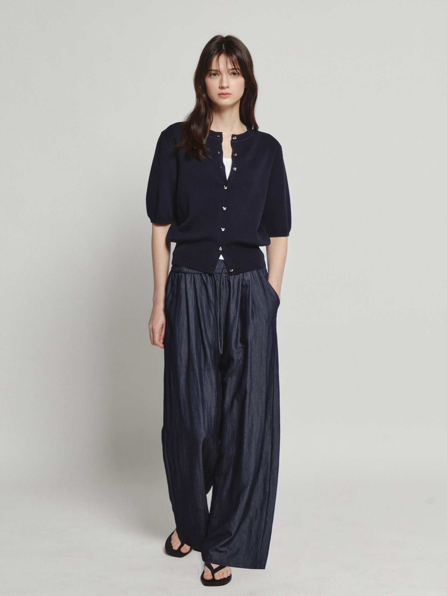 린넨 메탈 버튼 라운드넥 가디건 (NAVY)