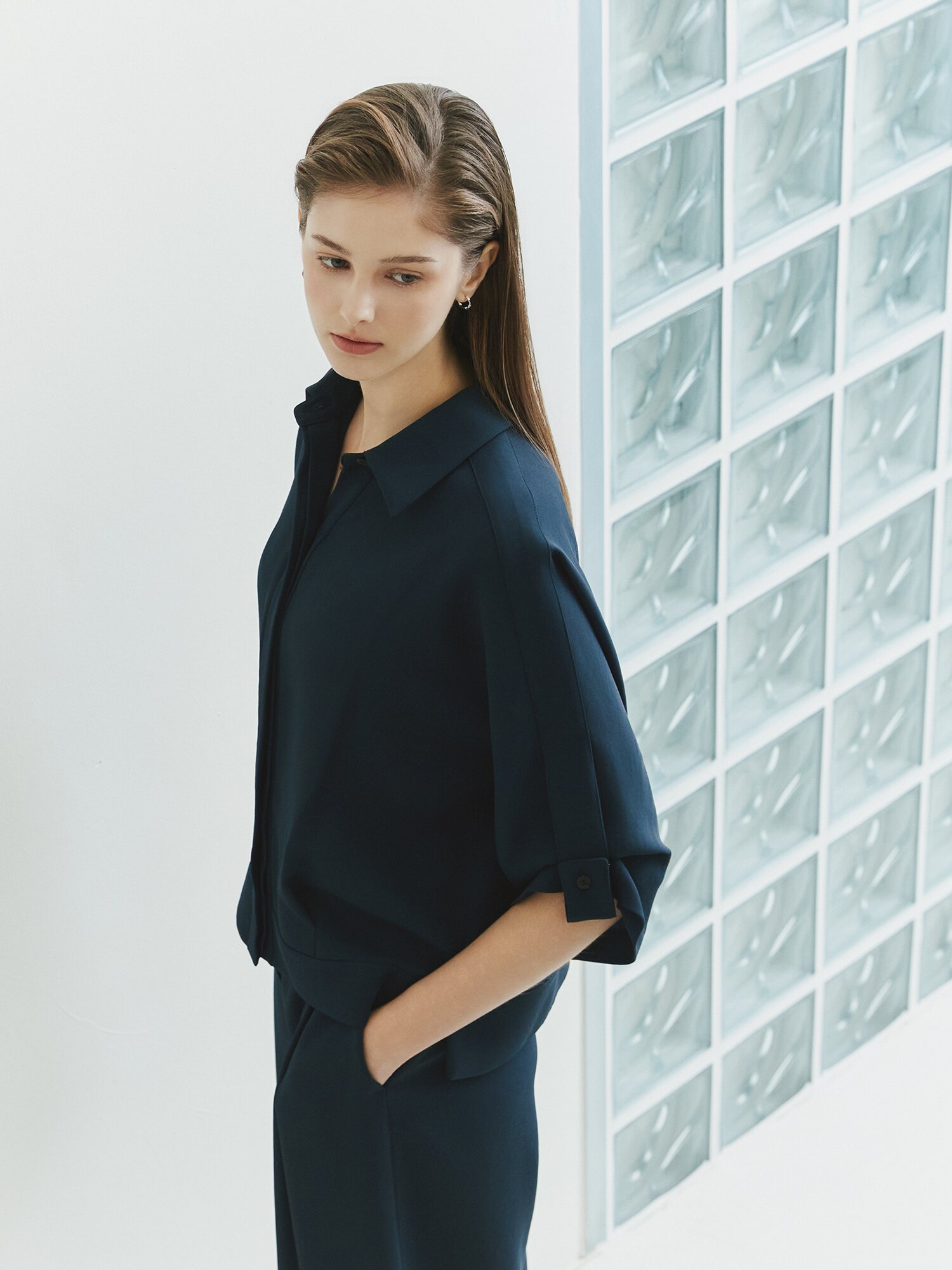슬리브 버튼 블루종 블라우스 (NAVY)