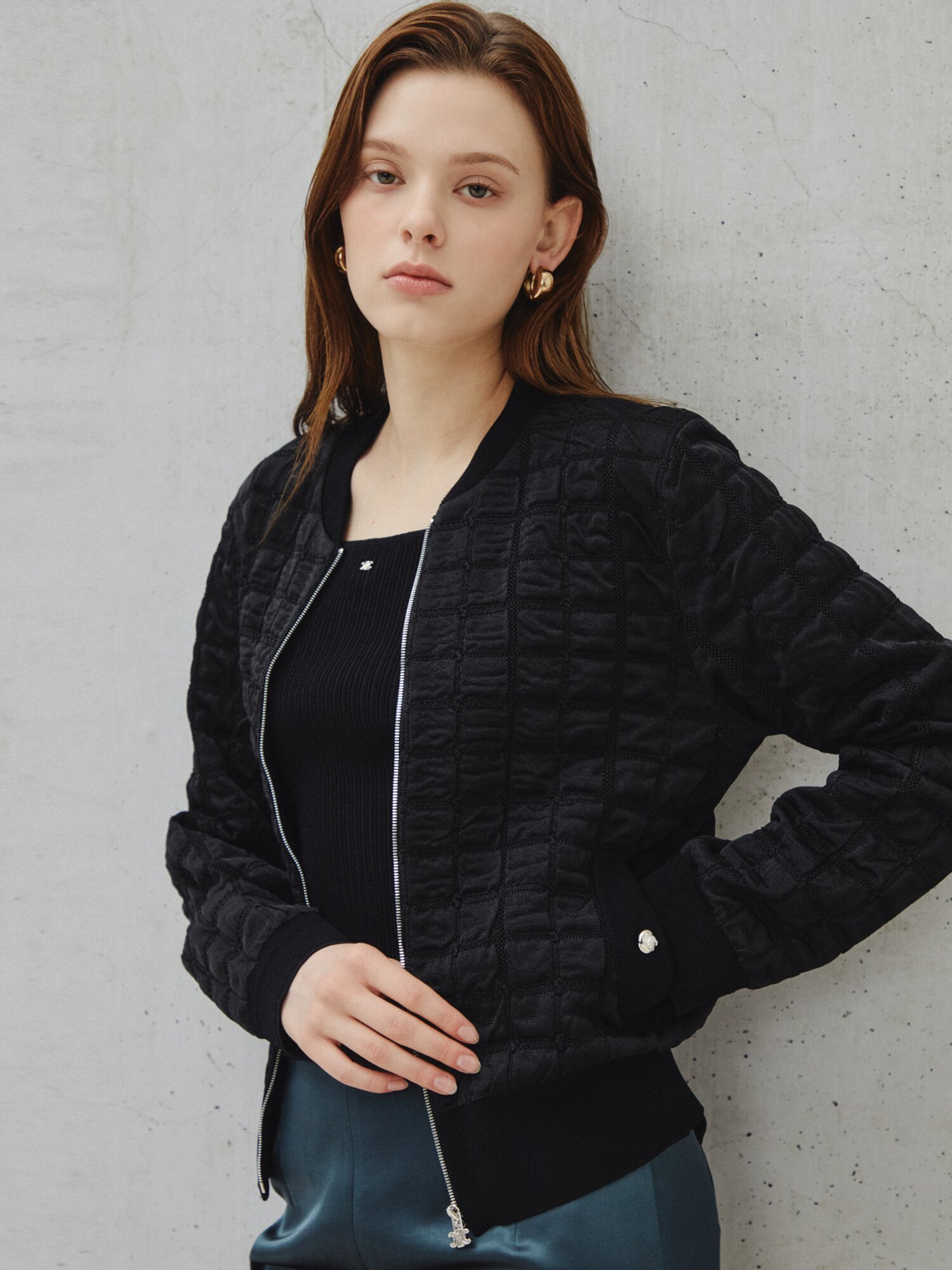폴리쉬 텍스처드 퀼팅 집업 카디건 (BLACK)
