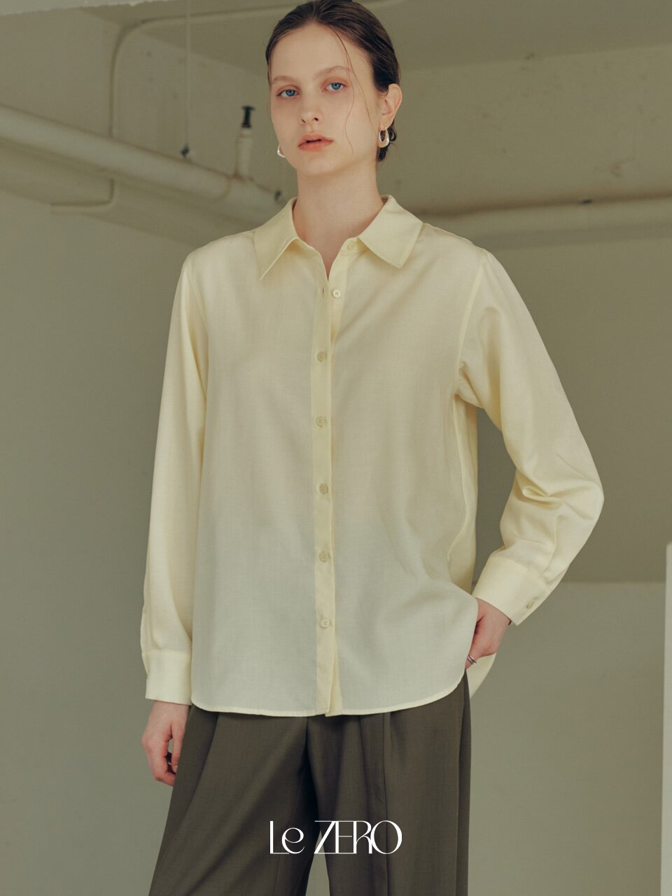 르제로 뒷 트임 버튼 셔츠 / 버터레몬