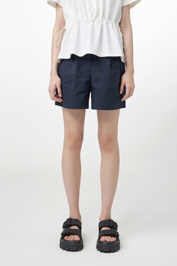 [WOMEN] 코튼 혼방 투턱 쇼츠 - 블랙 HEW0004APZBLK