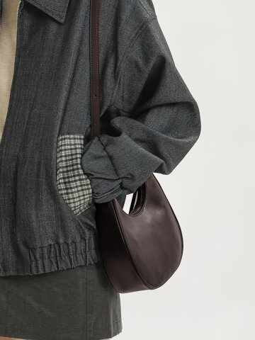 WD_Daily half moon shoulder bag_DARK BROWN