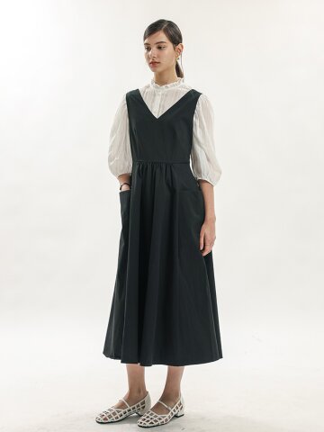 WD_Black sleeveless flare dress