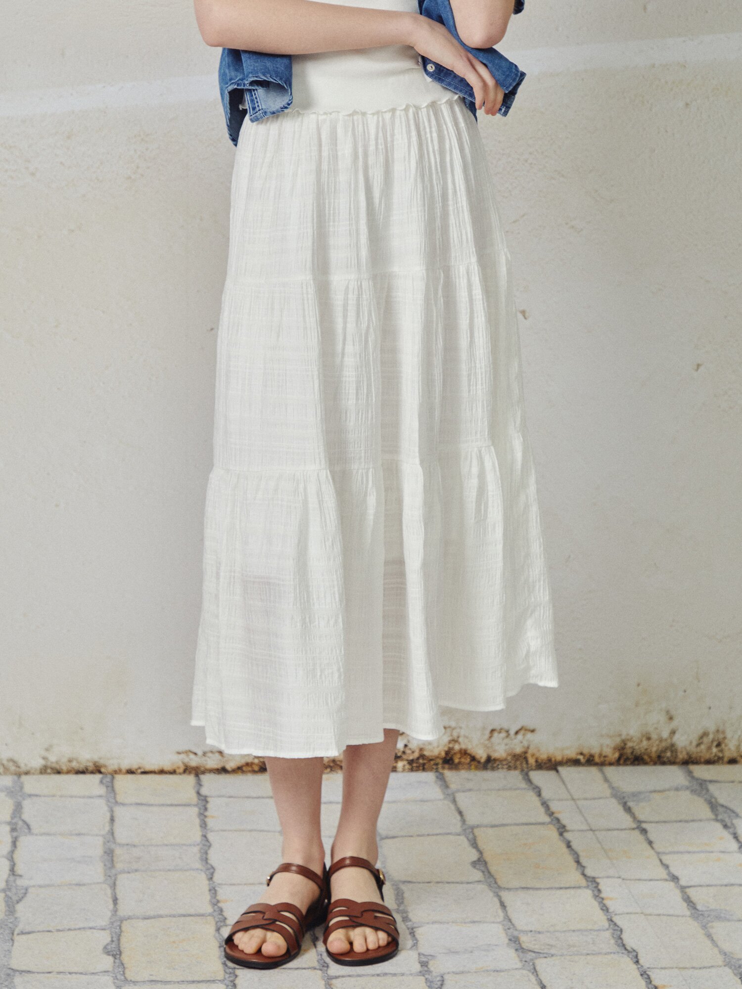 셔링 밴딩 플레어 스커트 (WHITE)
