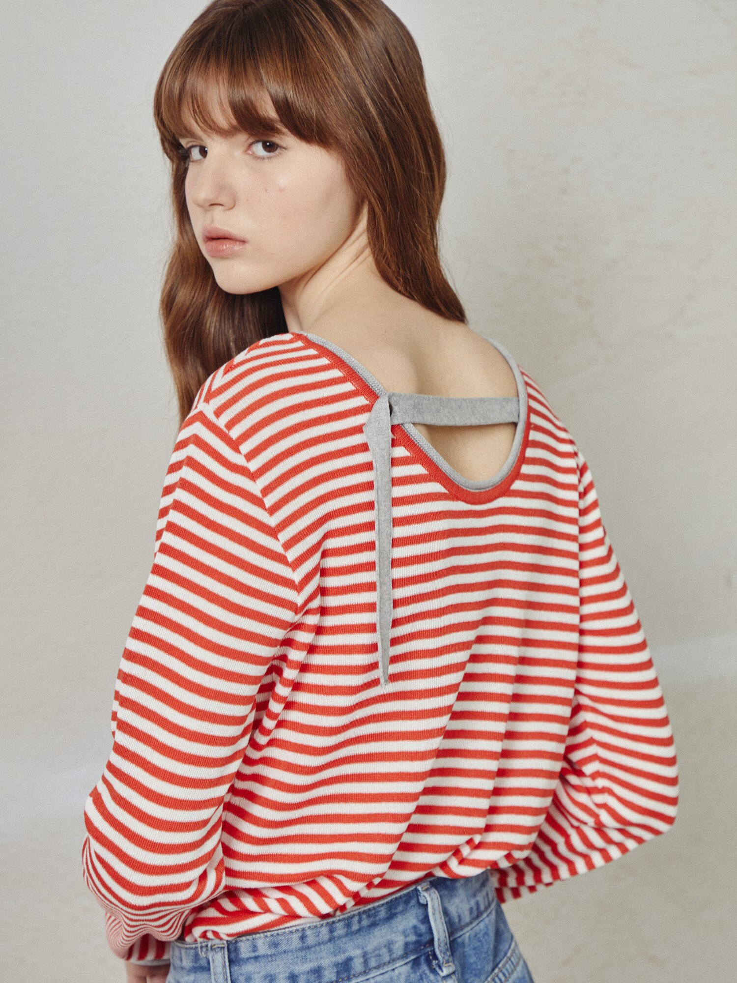 스트라이프 백 스트랩 니트 (RED)