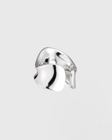 Fluid Bold Earcuff
플루이드 볼드 이어커프