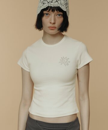 Sunrise Slim-Fit Cropped Cotton T-Shirt (Cream)