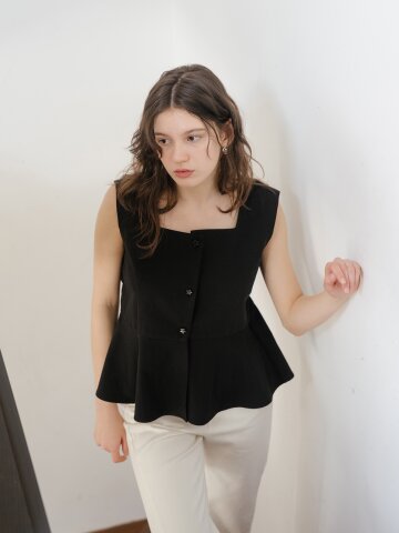 블랙 플레어 페플럼 블라우스
