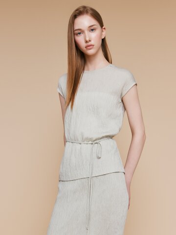 링클 슬리브리스 블라우스 