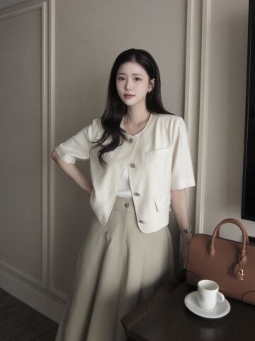 하프 슬리브 라운드넥 크롭 재킷 